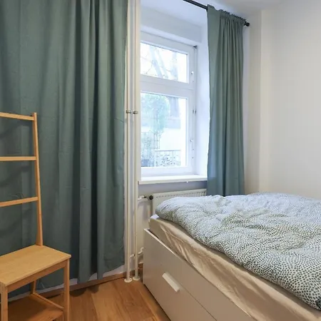 Neue 2-zi-apartment 15 Min Entfernung Zum Hbf Und Brandenburger Tor *